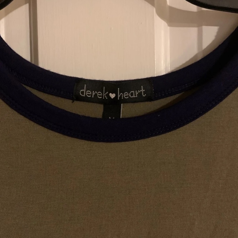 Shirt - Picture 2 of 4